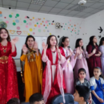 چـۆن منـداڵەکانتـان فـێری ئـازادی دەکەن.. رەزا شـوان